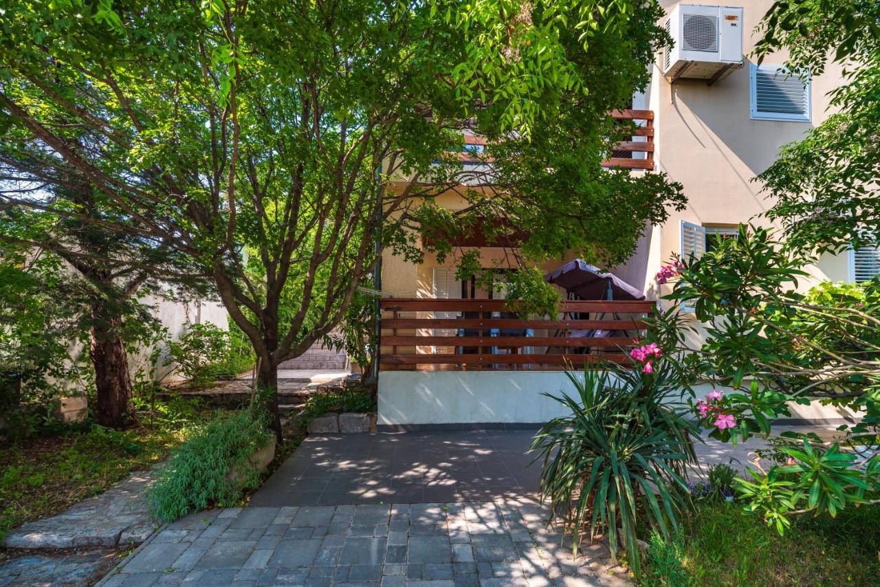 Vacation House Anna Karlobag Εξωτερικό φωτογραφία