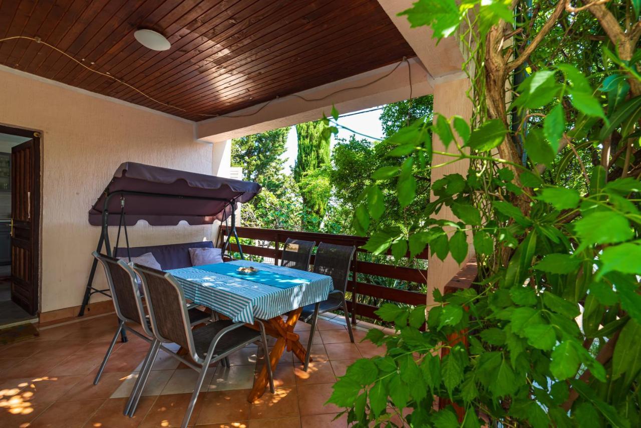 Vacation House Anna Karlobag Εξωτερικό φωτογραφία