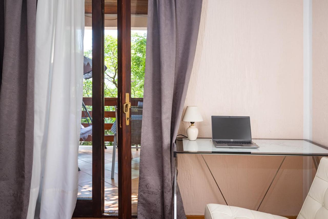 Vacation House Anna Karlobag Εξωτερικό φωτογραφία