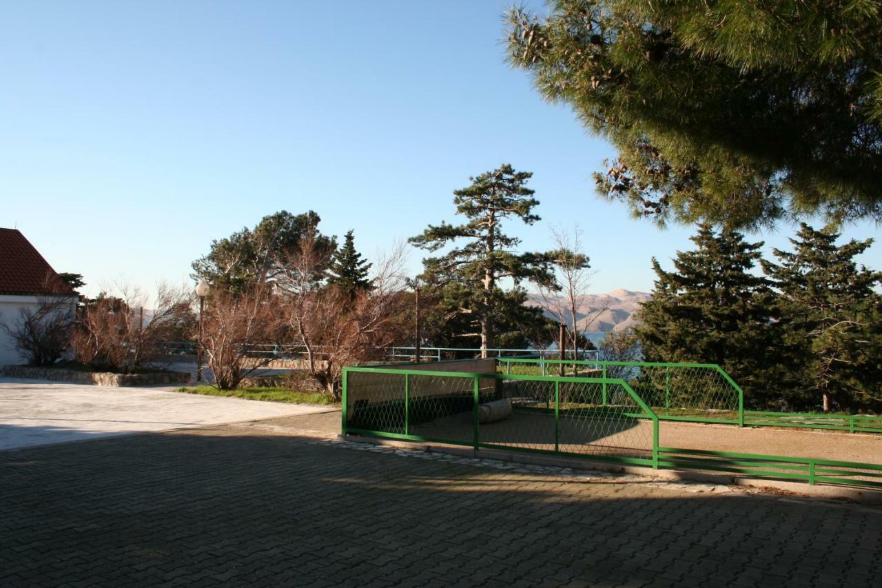 Vacation House Anna Karlobag Εξωτερικό φωτογραφία