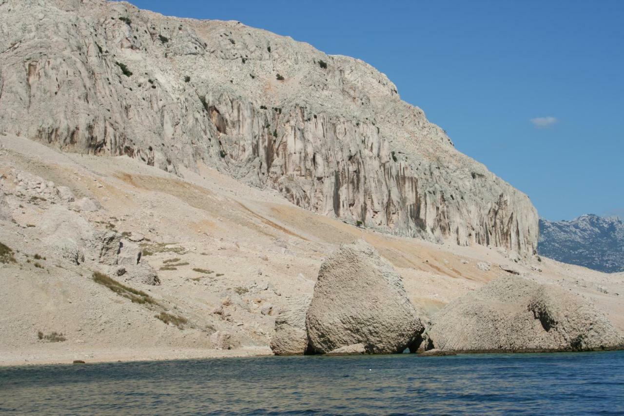 Vacation House Anna Karlobag Εξωτερικό φωτογραφία