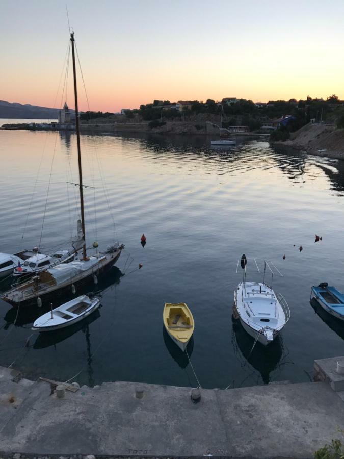 Vacation House Anna Karlobag Εξωτερικό φωτογραφία