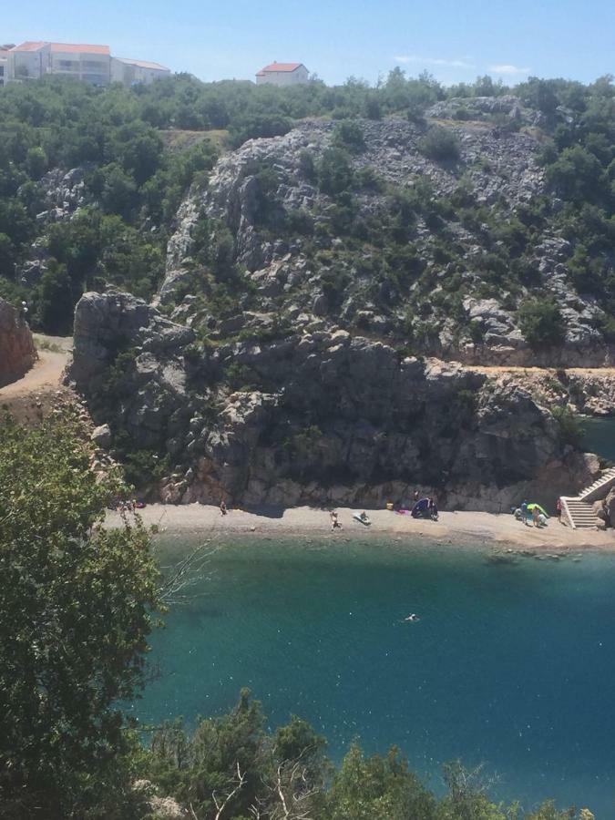 Vacation House Anna Karlobag Εξωτερικό φωτογραφία