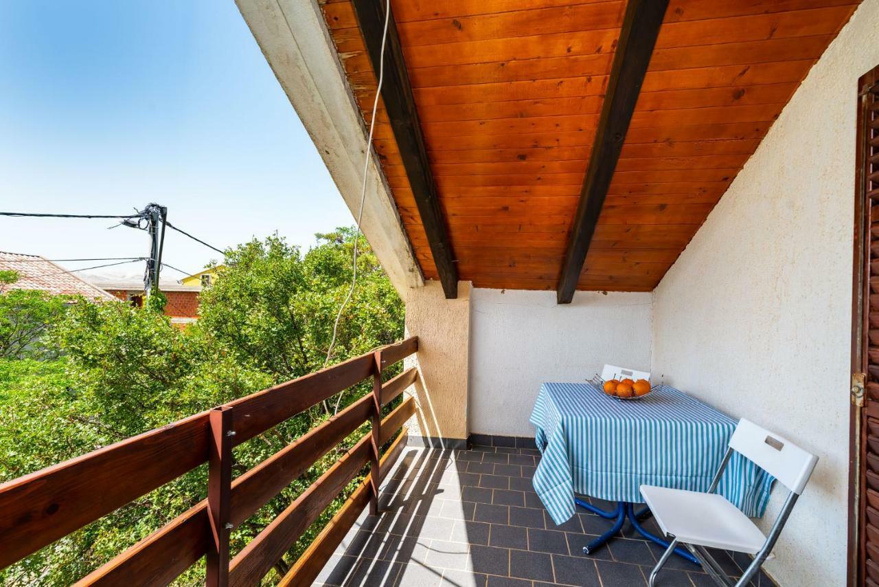 Vacation House Anna Karlobag Εξωτερικό φωτογραφία