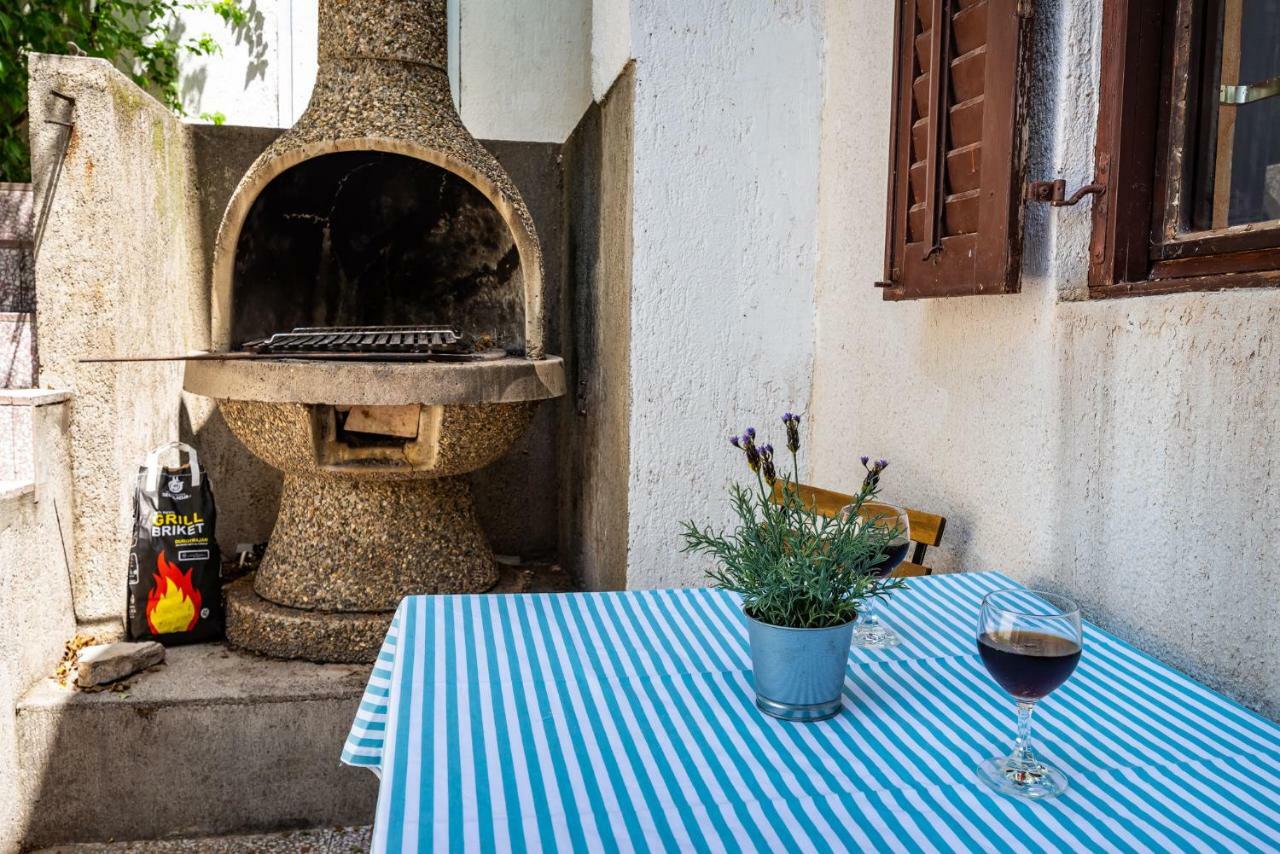 Vacation House Anna Karlobag Εξωτερικό φωτογραφία