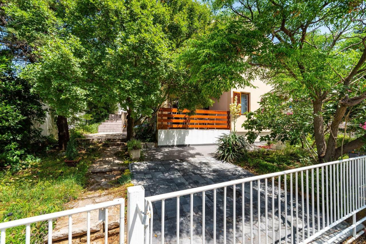 Vacation House Anna Karlobag Εξωτερικό φωτογραφία