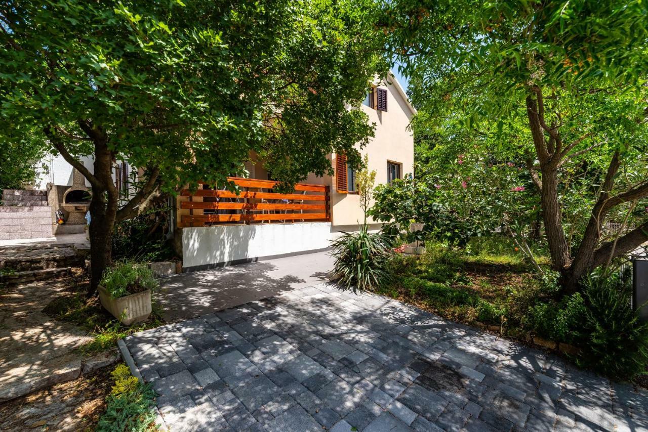 Vacation House Anna Karlobag Εξωτερικό φωτογραφία