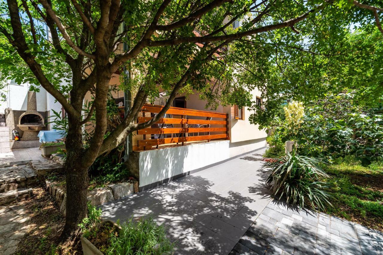 Vacation House Anna Karlobag Εξωτερικό φωτογραφία